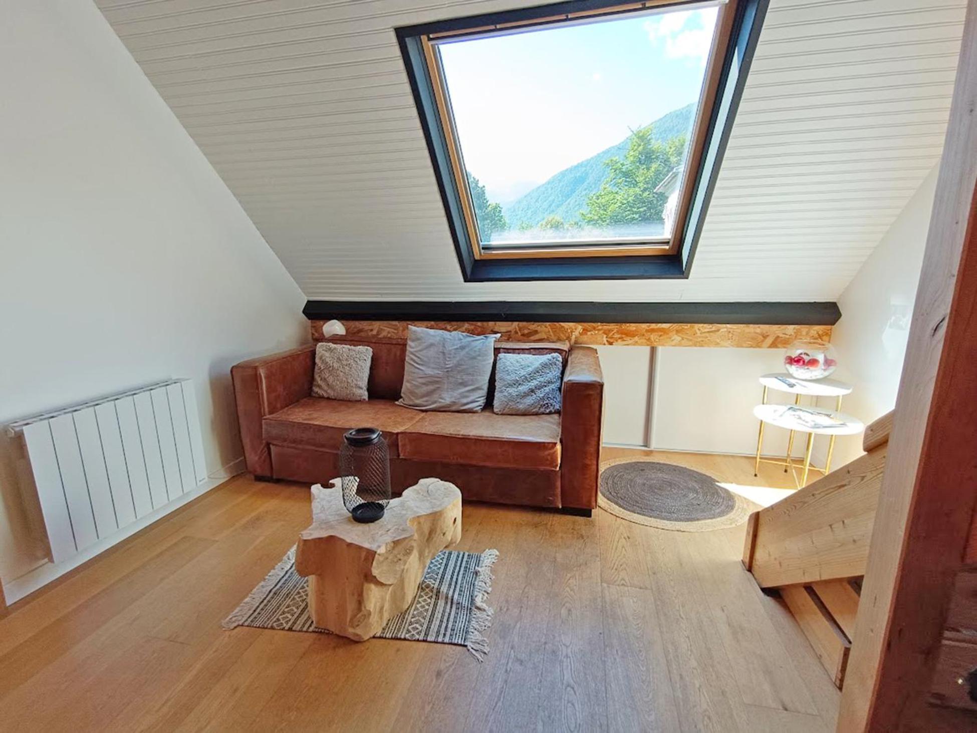 Le Nid De Juliette, T3 Duplex, Parking, Cave Apartment Bagneres-de-Luchon Luaran gambar