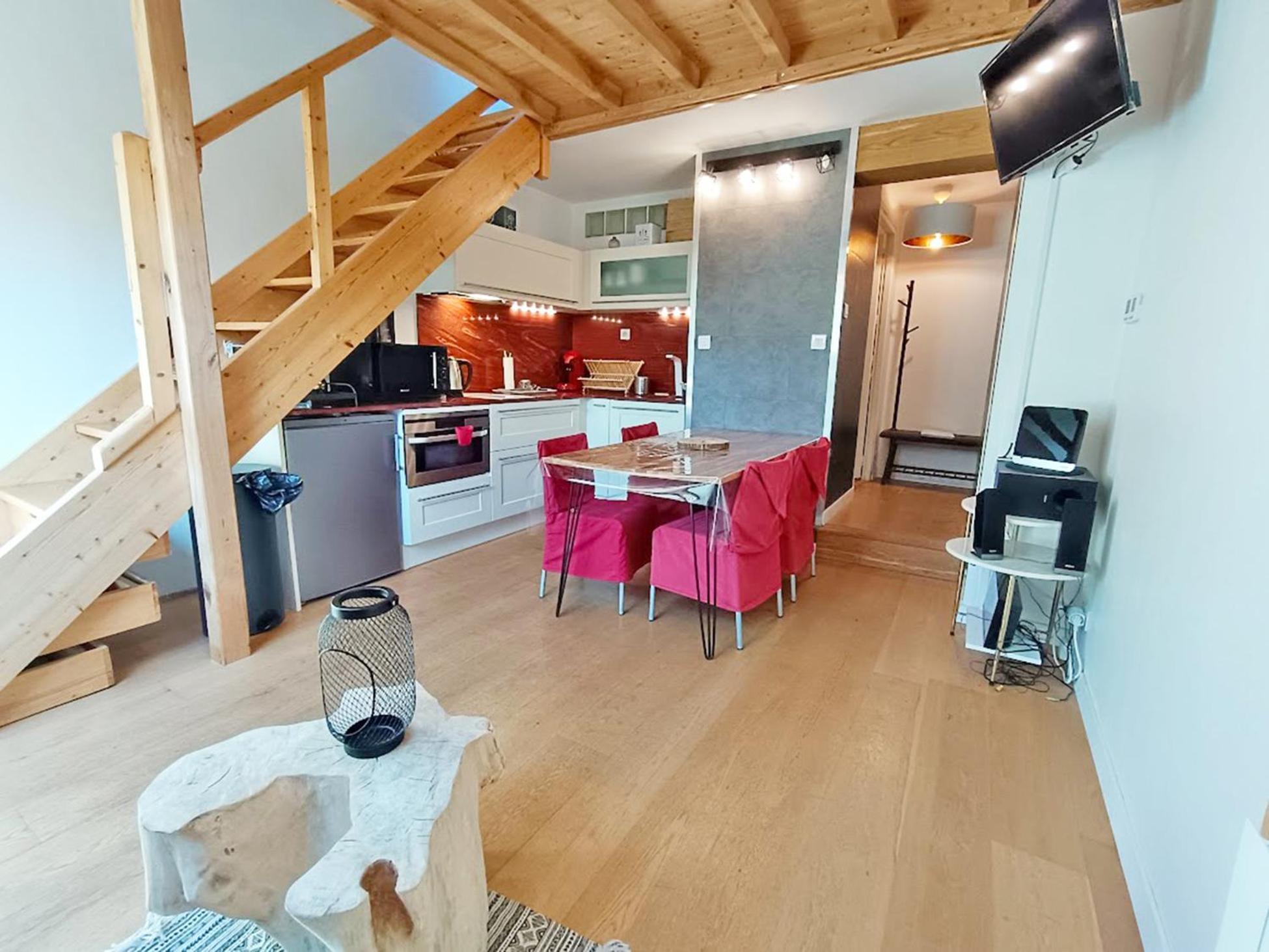 Le Nid De Juliette, T3 Duplex, Parking, Cave Apartment Bagneres-de-Luchon Luaran gambar